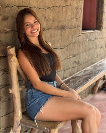 La tarde en que su sonrisa escondía más de lo que mostraba